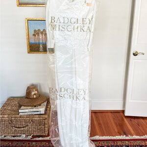 NWT Badgley Mischka Ivory Stretch Faille Bridal Gown – Size 2 – Retail $550